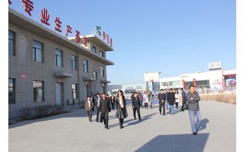 黨建引領促減稅降費落地，黨員帶頭抓普惠政策落實